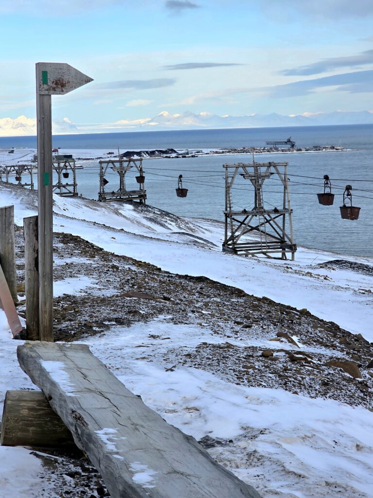 An easy hike along the historical trail with great views