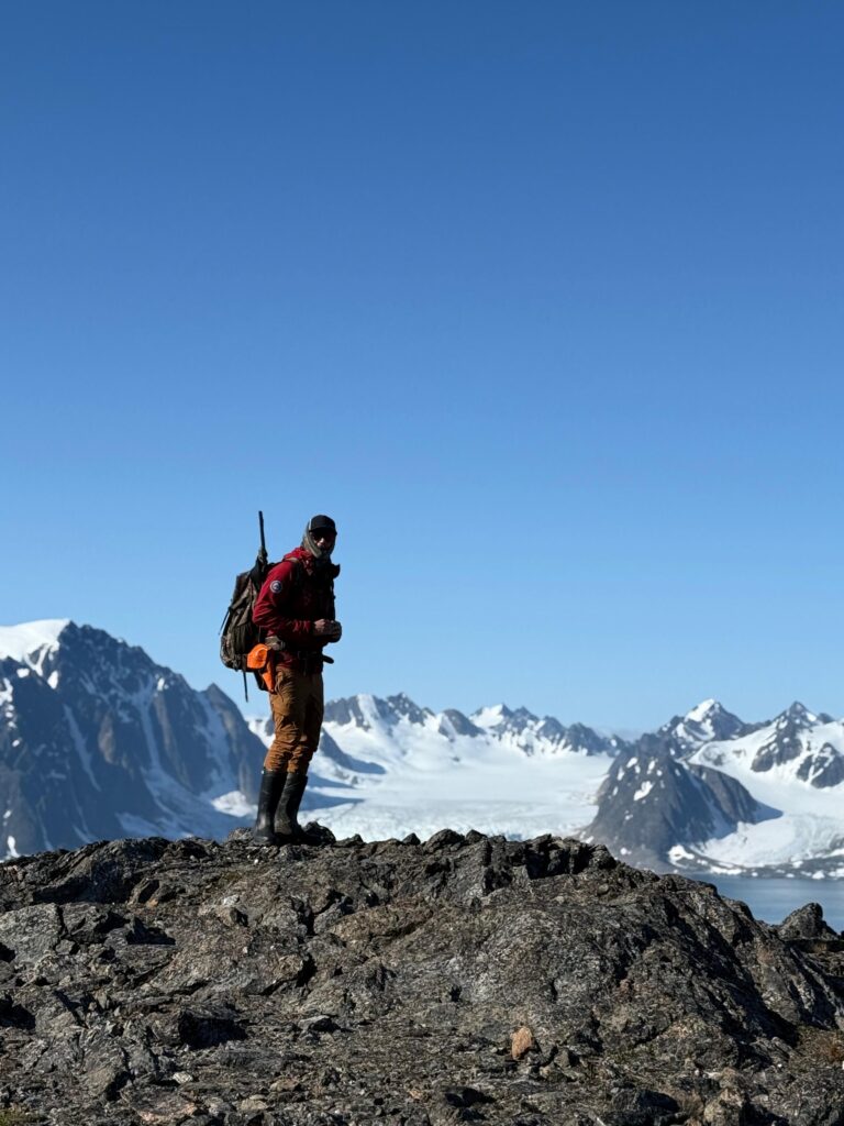 Hiking tours and safety with Backyard Svalbard