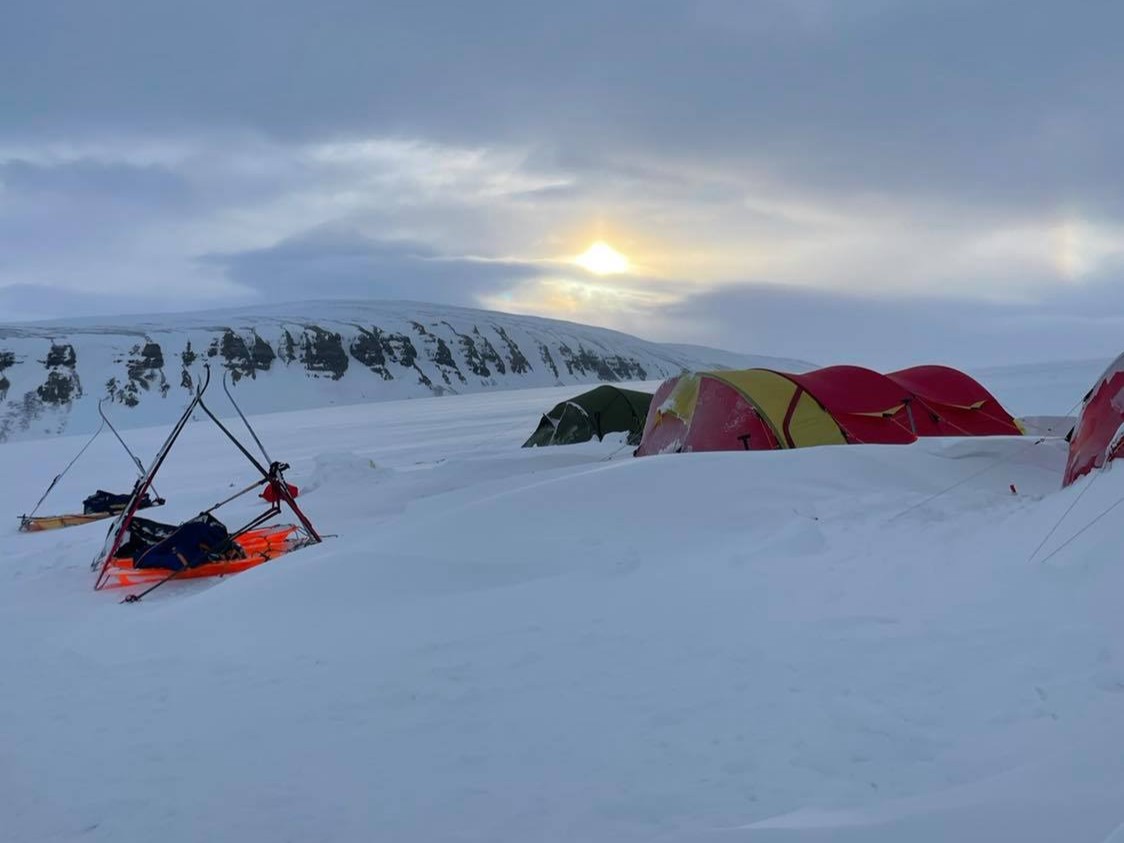 Midnight sun camp site on Svalbard crossing expedition