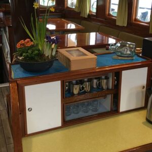 Go on an amazing ski touring expedition along the coast of Svalbard on Ocean Sherpa