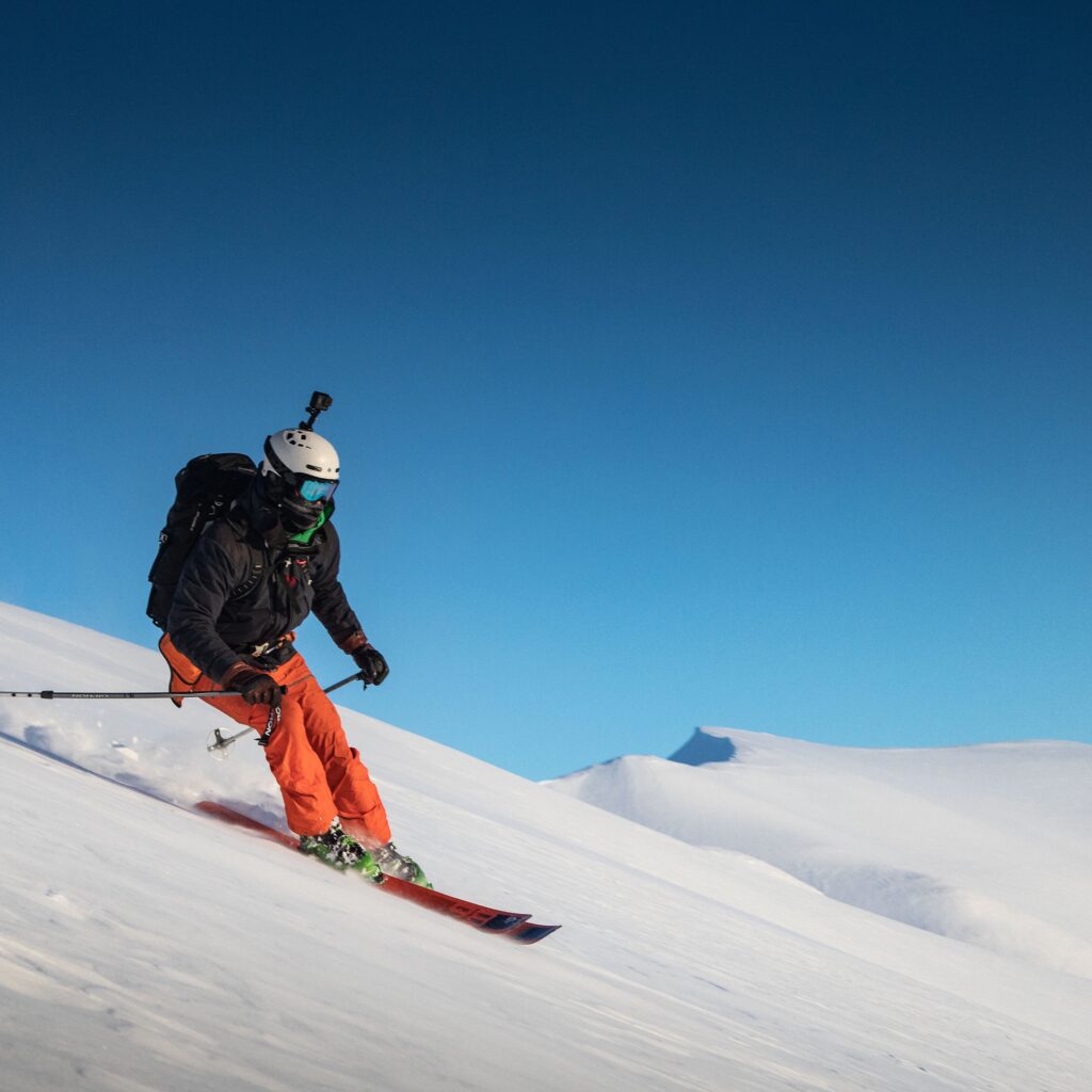 Don't miss out on the most amazing ski touring and sailing expedition on Svalbard