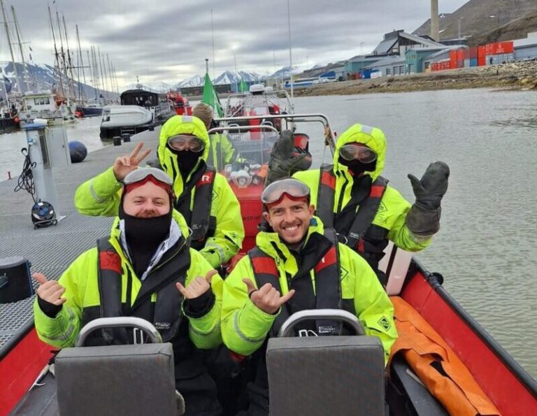 Polarcircle boat trip with Backyard Svalbard