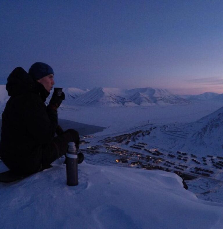 The perfect hiking tour on Svalbard for those who need to do it in their own pace