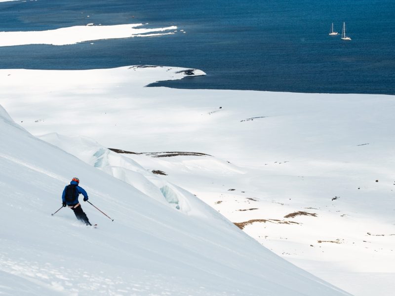 Ski touring and sailing on Svalbard with Backyard Svalbard